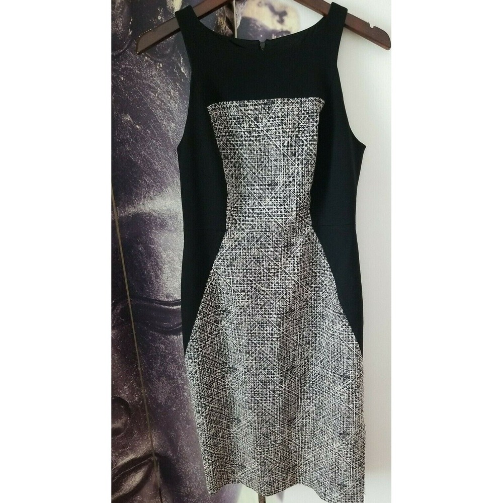 Classiques Entier Mixed Media Black Ivory Sheath w/ Rear Full Zipper Dress sz 4